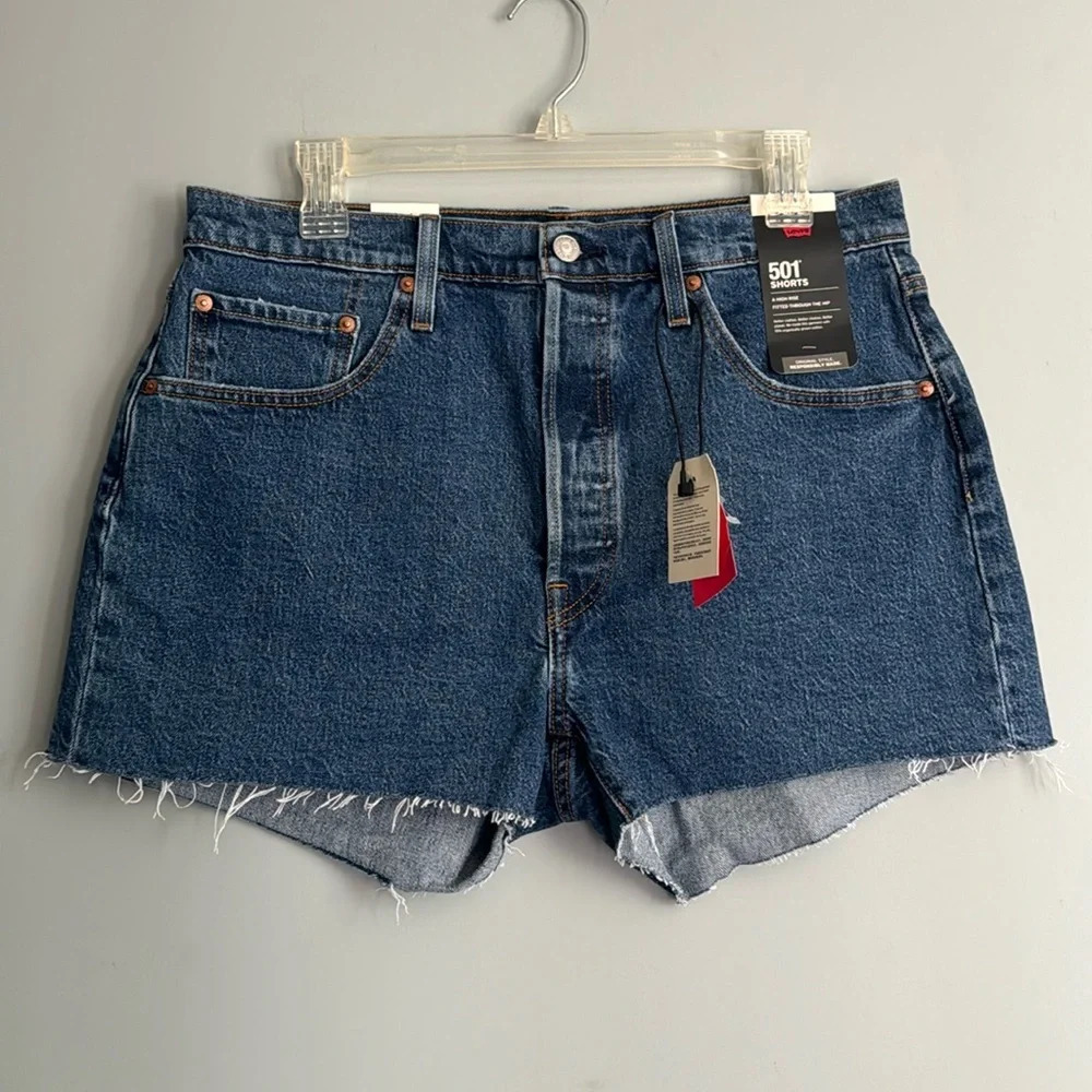 Levi's® Premium 501® Original Fit High Rise Shorts Medium Wash Size 32 NWT